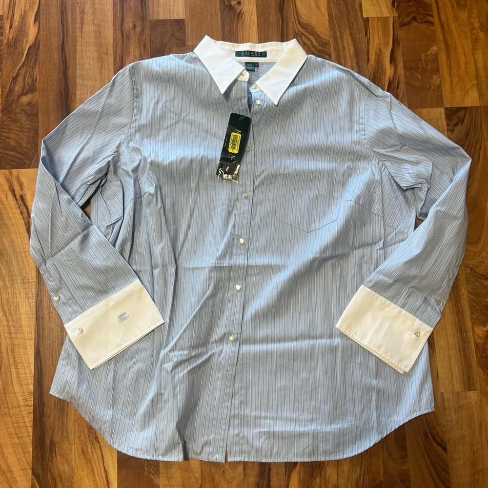 NWT Lauren Ralph Lauren Women’s Blue Striped Collared Button Down Size XL